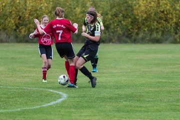 Bild 29 - B-Juniorinnen SG Mittelholstein - SV Frisia 03 Risum-Lindholm : Ergebnis: 1:12